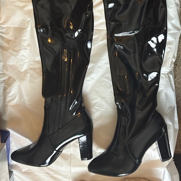 Black Heeled Boots for a Night Out - Picture 1 of 11